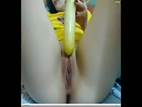 Big yellow dildo fucking the tight pussy of amateur girl