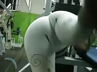 Slut got her yoga pants ripped while working out