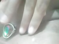 Novinha se masturbando com vibrador 